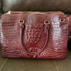 Large Brahmin carry all sachel lots of compartment